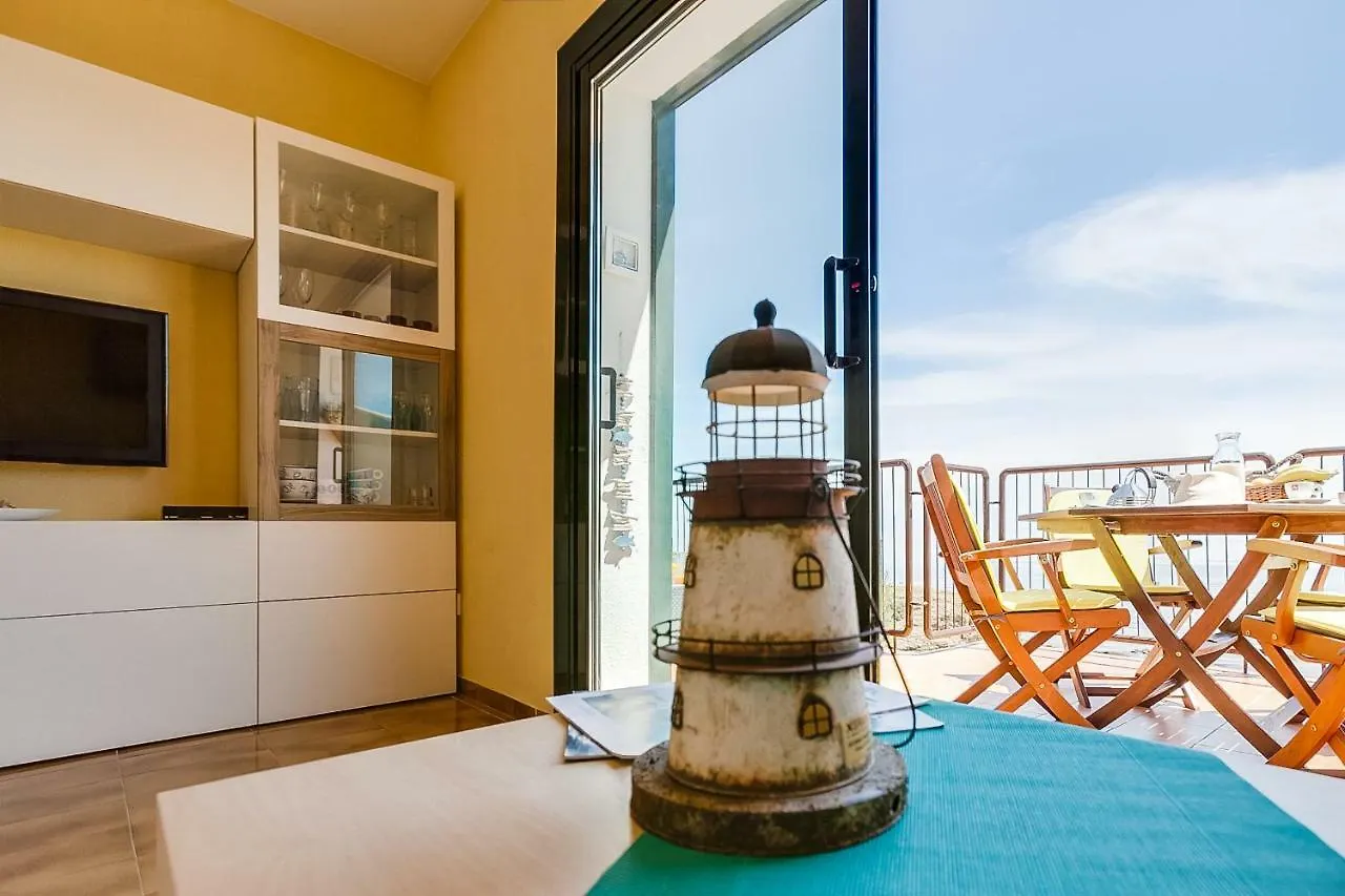 Apartament Rhodes Mar Apartment Llanca Spain